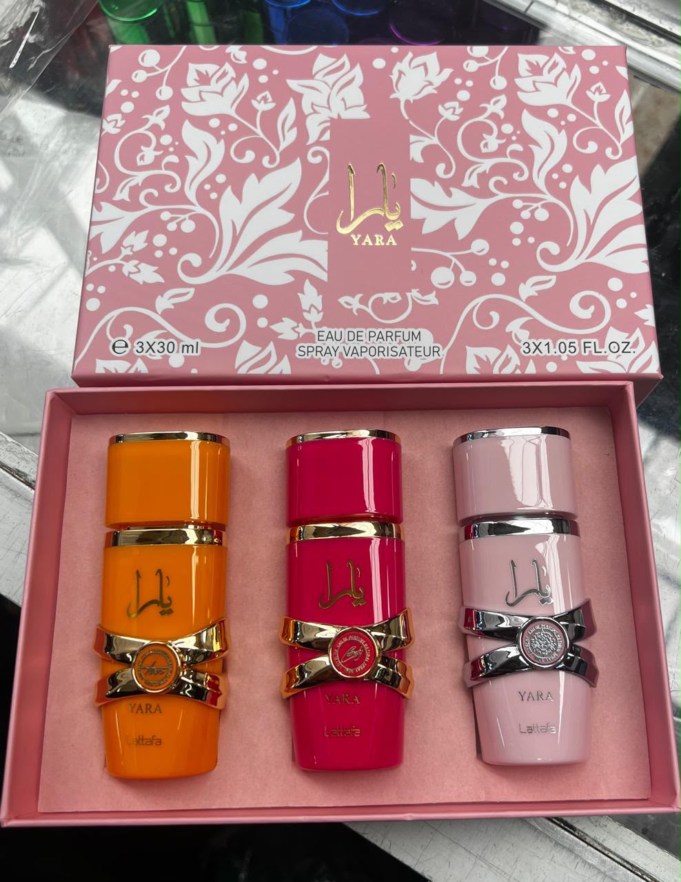 SET 30 ML. MINIATURA LATTAFA YARA 5TH YEAR ANIVERSARY